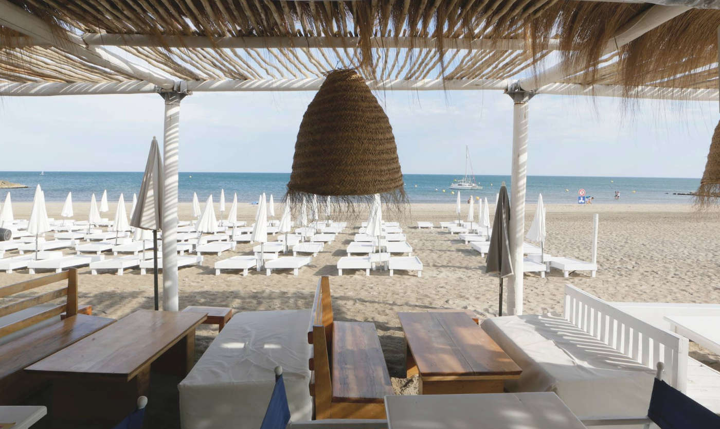 La Ola plage privée à Sète : sauvage, conviviale et festive - Grizette