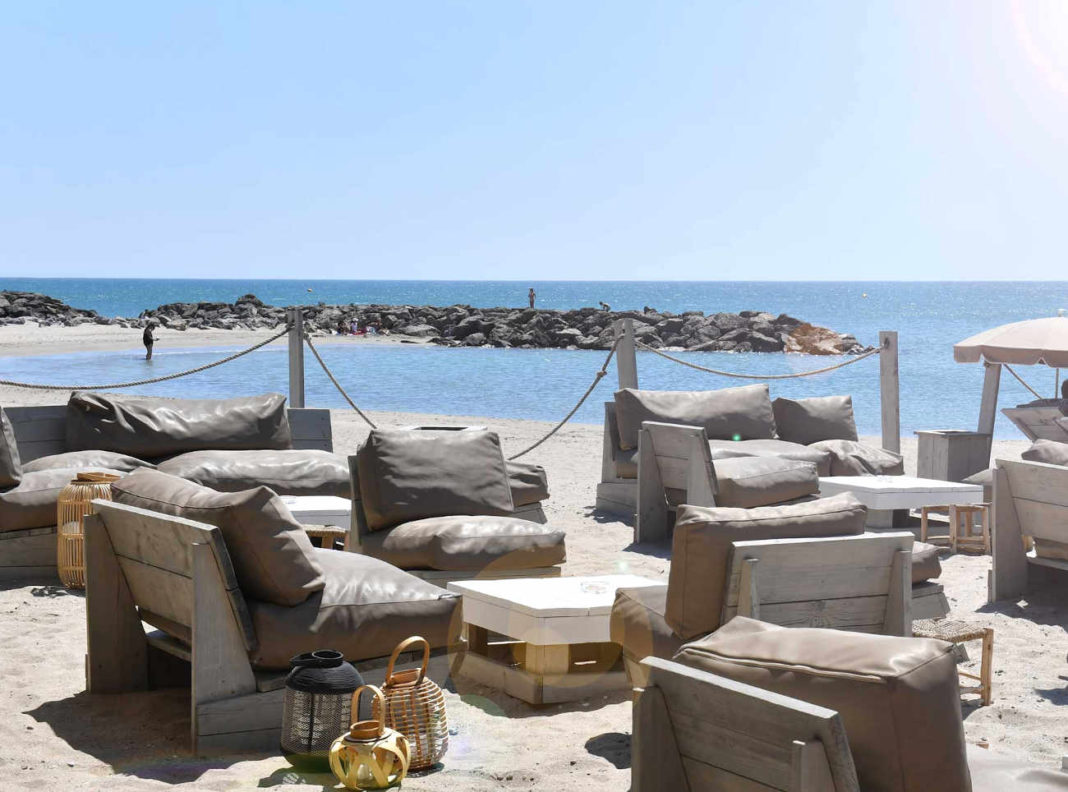 Le Poisson Rouge restaurant paillote à Frontignan-Plage