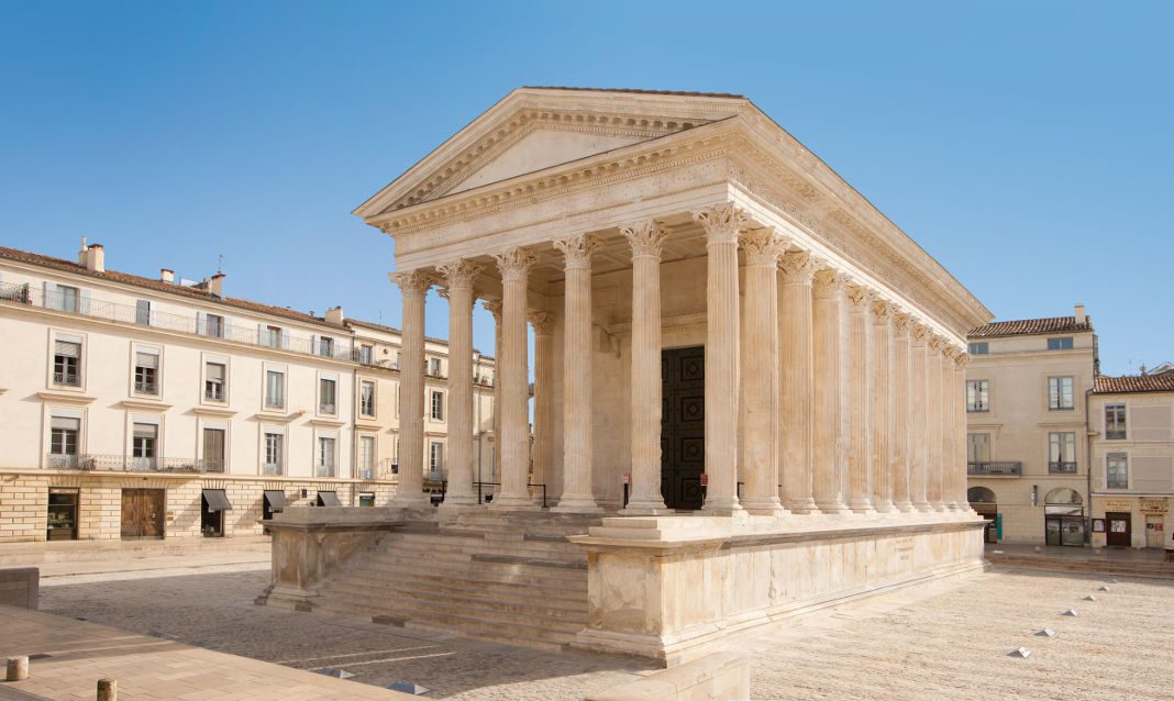 Maison Carrée