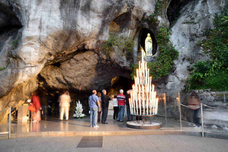 Lourdes Grotte de Massabielle