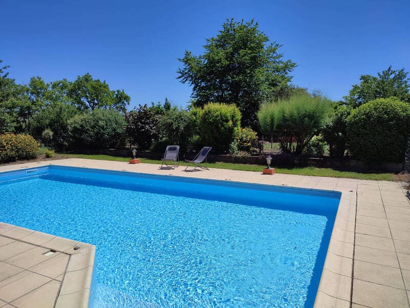Piscine ânes et logis maison d'hôtes à Toulouse