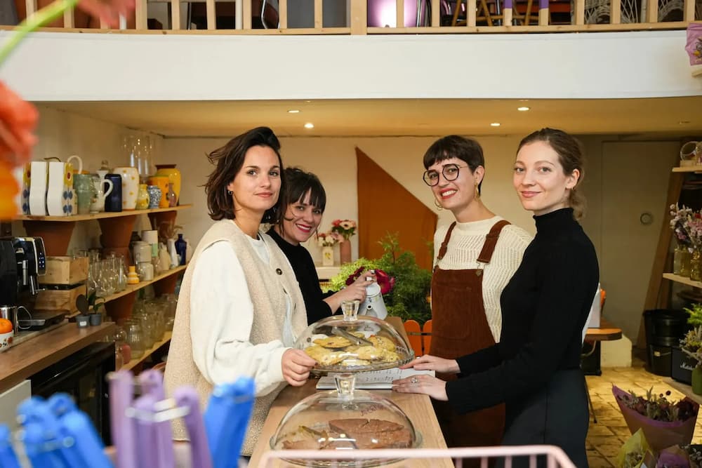 Ateliers créatifs et goûters dans les cafés de Marseille